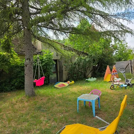 بيت للعطل Maison Avec Jardin Clos, *