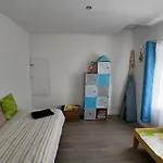 Maison Avec Jardin Clos, *