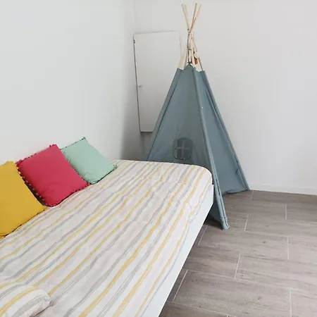 Maison Avec Jardin Clos, 別荘