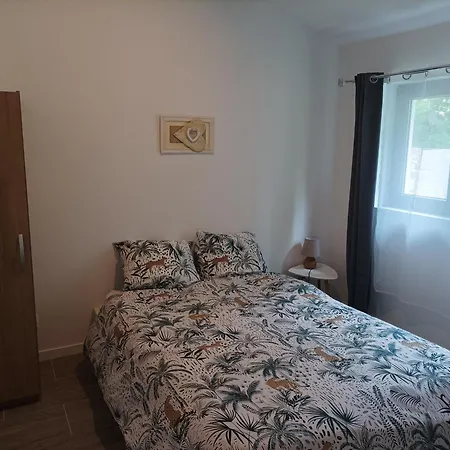 Maison Avec Jardin Clos, Catus