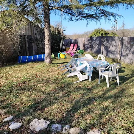 Casa de Férias Maison Avec Jardin Clos, *