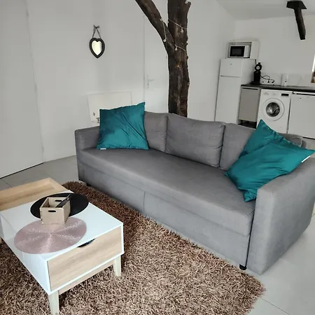 Maison Avec Jardin Clos, 別荘 *