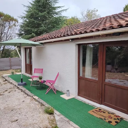 Maison Avec Jardin Clos, 別荘