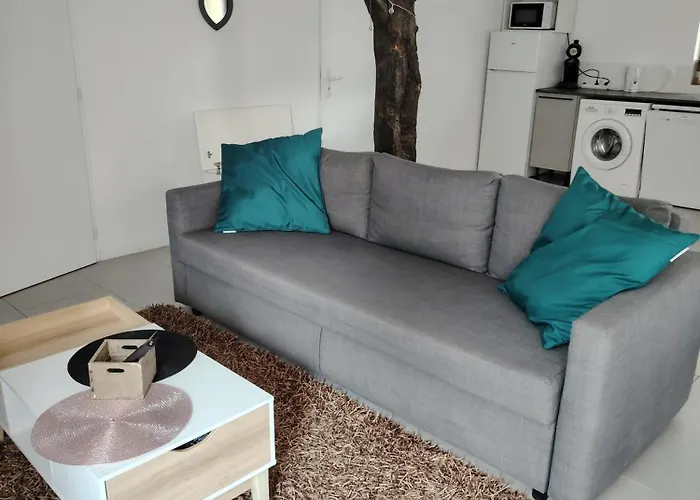 Maison Avec Jardin Clos, Casa de Férias *